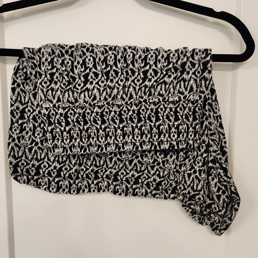 Lane Bryant black & white patterned shorts